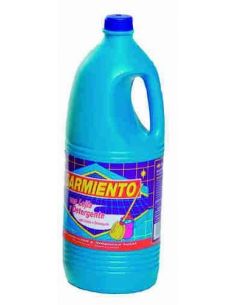 Lejía con detergente